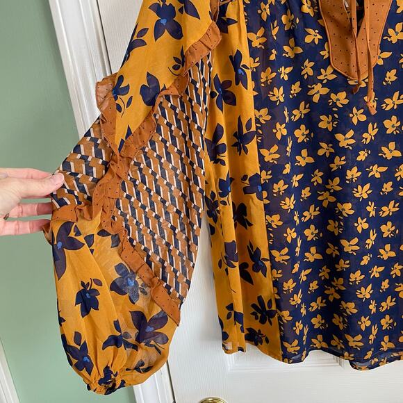 Cabi Golden Eye Harmony Blouse Top Sz M Ruffle Long Sleeves Neck Tie Boho #3953 - Picture 6 of 11